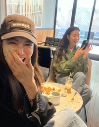 최지우, 브런치로 냉삼집 가는 반전 여배우..“삼겹살 5인분에 공기밥 싹다”