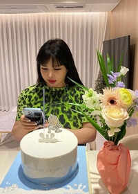 박봄 맞아? 확 달라진 비주얼..통통해진 근황