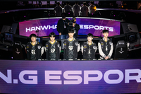 벼랑 끝 젠지 반격 성공, T1에 3세트 승리…“승부는 지금부터”[SS종로in]