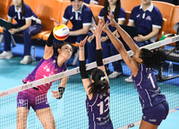 [포토]흥국생명 김연경, 크로스 공격!