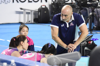 [포토]김연경과 아본단자 감독, 심각하게...