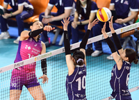 [포토]흥국생명 김연경, 힘차게!