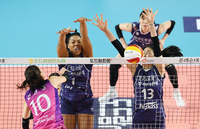 [포토]김연경의 스파이브를 블로킹하는 캣벨