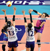 ‘고공강타’ 김연경[포토]