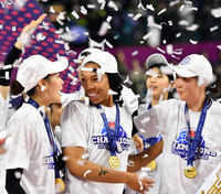 ‘언니들 나 오늘 무지하게 이쁘지?’ 캣벨[포토]