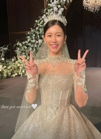 ‘이승기 ♥’ 이다인 “행복한 결혼식, 평생 보답할게요”