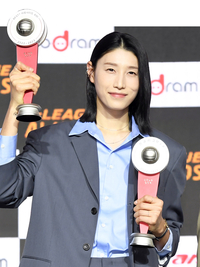 ‘현역 연장’ 김연경 “안 좋은 시선 많지만, 조건 낮추더라도 우승할 수 있는 팀으로”[V리그 시상식]