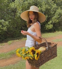 ‘억만장자♥’ 미란다 커, 민소매 입은 세 아들 맘 근황..40대 청순 보스