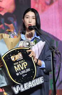 “조건보다 통합우승” 김연경 폭탄 발언에 FA시장이 요동친다