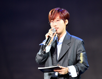 좌인성 낙인까지…조인성, 환율 발언후 댓글창 아수라장