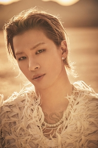 태양, 25일 컴백 확정…블랙핑크 리사 지원사격