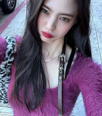 한소희, 디올 입고도 눕방은 못참지…LA 누빈 여신미