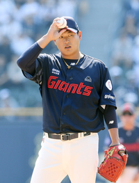 ‘위기관리 제대로’ 나균안 “수비 도움+강남이형 리드 덕분, 감사하다” [SS대구in]