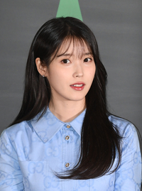 [포토]아이유, 눈부신 미모로!