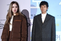 YG의 뒤늦은 반박 “로제, 강동원과 열애설 사실 아냐”