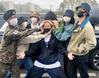 제이홉 입대, 휴가 나온 맏형 진까지 방탄소년단 완전체 배웅..“제이홉 사랑해♥”