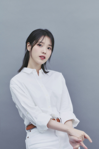 설리·문빈 떠나보냈던 아이유 “연예인은 직업과 자아 분리 안되는 직업…자신만의 공간 가져라”[SS인터뷰]