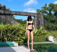 ‘전신 타투’ 나나, 세계 미인 2위 어디 안 가네.. 발리서 완벽 비키니 자태