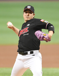 [포토]키움 타선 상대하는 KT 조이현