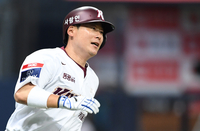 [포토]키움 이적 이원석, 출발이 좋아!