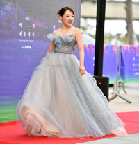 [포토]개그맨 워킹 선보이여 ‘백상예술대상’ 이은지