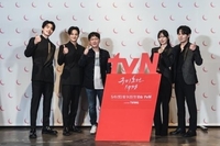 3년만 구미호 컴백 이동욱 “시즌1보다 재미없으면 안했다” ‘구미호뎐1938’에 쏠리는 기대 [SS방송]