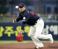 ‘10연승’ 大위기…롯데 나균안, 4이닝 5실점 강판 [SS광주in]