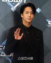 라비 사태 여파?  카이 돌연 입대에 활동 셈법 복잡해진 연예계 [SS연예프리즘]