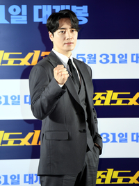 [포토] 이준혁 '범죄도시3 화이팅'