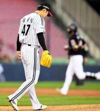 오락가락 속구 구속, 김윤식 3회 홈런 두 방 5실점 빅이닝 허용…4회 앞두고 조기강판[SS잠실in]