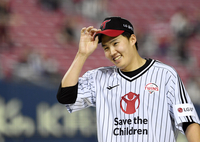 [포토]LG 선발 임찬규, 승리 투수 요건에 싱글벙글