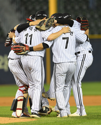 [포토]승리의 세리머니를 하는 LG