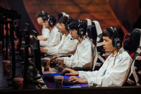 T1의 연이은 다운→中 BLG, 결승까지 단 한 세트 남았다[SS런던in]