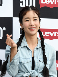 [포토]하트 만들어 보이는 기은세