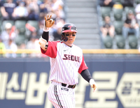 ‘김현수 결승 장타+김윤식 완벽투’ LG, 한화 4-1 완파 ‘4연승’...한화는 3연패[SS잠실in]