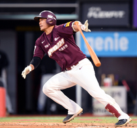 [포토] 이지영, 5회 중견수 앞에 떨어지는 안타