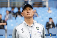 신예 DF 데뷔전에 ‘엄지 척’ 조성환 감독 “경험 쌓으면 팀에 도움 될 선수”[현장인터뷰]