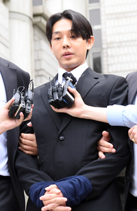 [포토]수갑 찬 유아인