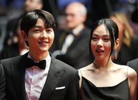 송중기, 만삭 아내와 레드카펫 불발 왜? “영화 ‘화란’ 너무 폭력적이라”