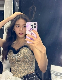 블랙핑크 지수, 코로나19 확진 후 심경.. “모두에게 미안하고 슬프다”