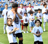 [포토]‘아이들과 은퇴경기나선’ 박주호, 눈물이 납니다