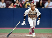 [포토]‘11회말 2사후 2루타 출루’ 김혜성