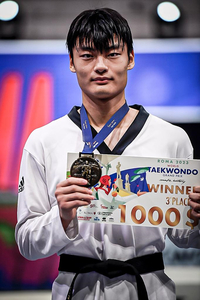 서건우, 월드태권도그랑프리 동메달…올림픽 랭킹 1위 알레시오 무너뜨렸다