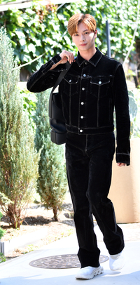 [화보]‘한낮 무더위쯤이야’ 육성재