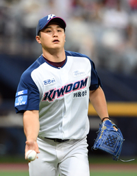 아슬아슬 ‘4연승’ 키움 “선발 투수가 제 몫 해줘 버티고 있어” [백스톱]