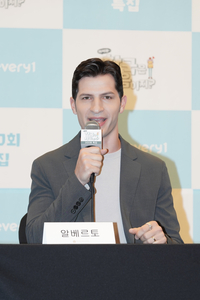 ‘어서와’ 터줏대감 알베르토 “나만 알던 韓, 이제 BTS·한식 즐기는 외국인 늘어 기뻐”