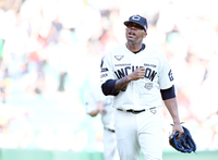 [포토]SSG 선발 투수 엘리아스, 실점은 했지만...