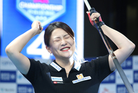 “자랑스러운 딸 됐다” 김민아, 11개월만 LBPA 2승 포효…‘당구여제’ 김가영과 풀세트 명승부