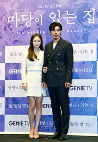 [포토]'마당이 있는 집'에서 부부로 호흡 맞추는 김태희-김성오