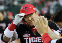 KIA 김종국 감독 “1500타점 대기록 세운 최형우, 정말 축하한다” [SS대전in]